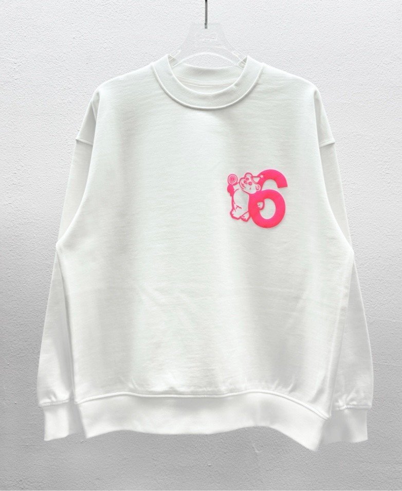 MAISON MARGIELA メゾンマルジェラ 上着 パーカー ジャケット 数字 ホワイト 帽子なし Pink logo 数字：6 希少 中古 Mサイズ