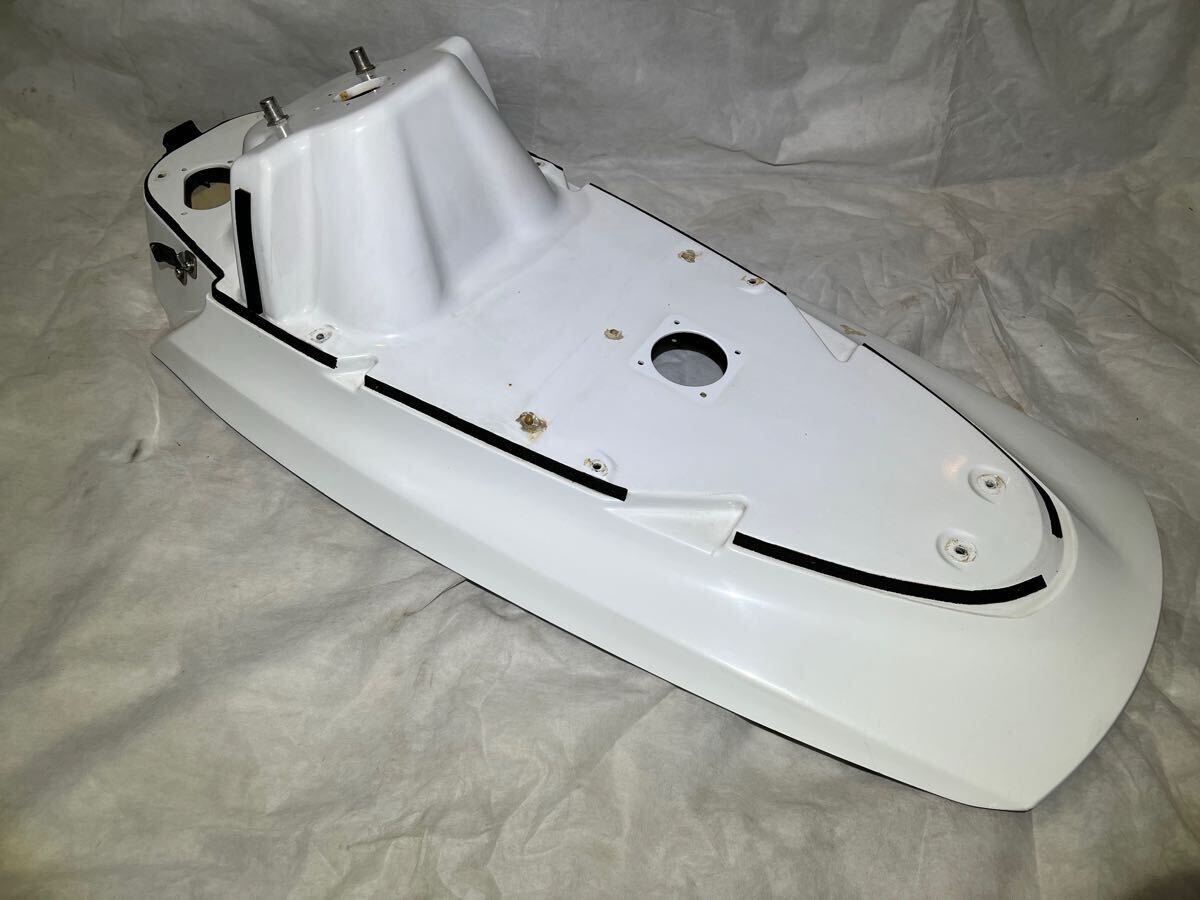 ヤマハ 700 TZ 純正 エンジン ハッチ コンプ フード 中古 ヤマハ 700 TZ 純正 エンジン ハッチ コンプ フード 中古