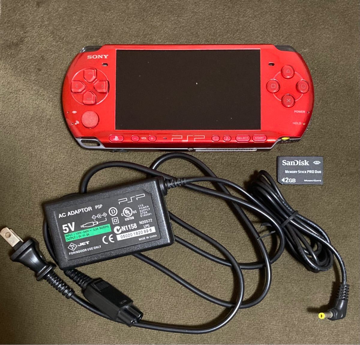 PSP-3000 レッド＋SDカード＋充電器：プレイステーションポータブル SONY ソニー ラディアントレッド 箱無