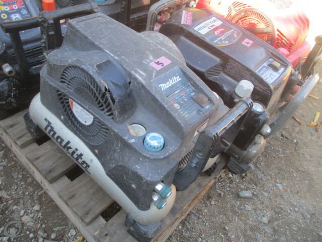 5　マキタ　高圧エアコンプレッサ　AC460XL　インバーター
