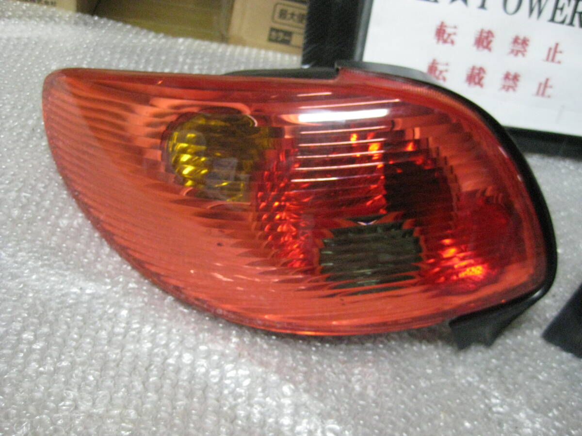プジョー A206CC 純正 テールランプ 美品 左右セット ユニット プジョー A206CC 純正 テールランプ 美品 左右セット ユニット