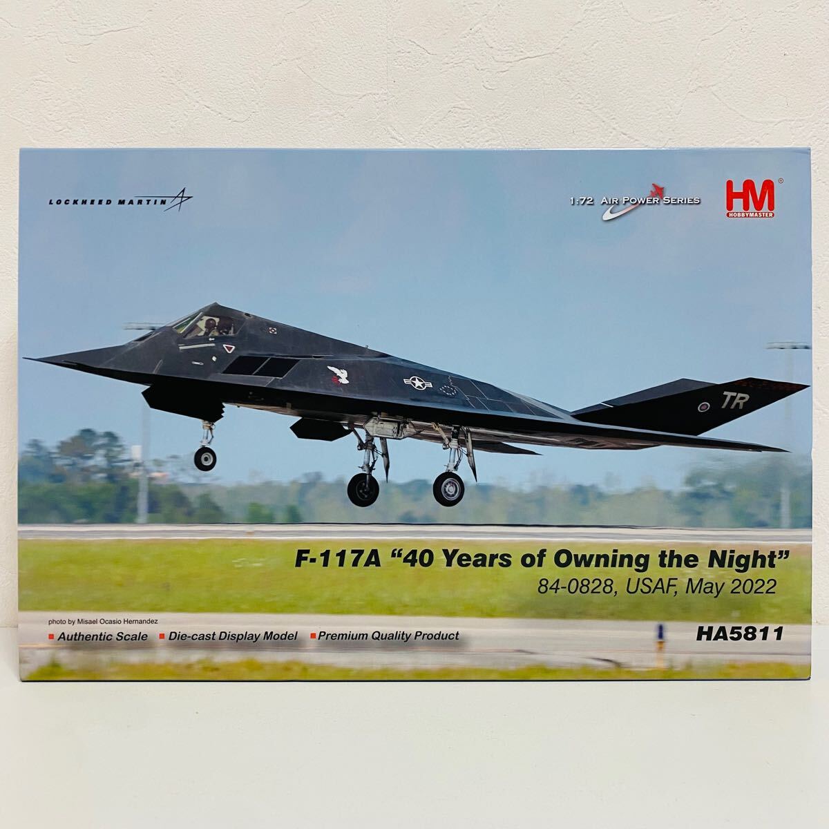 【極美品】HOBBY MASTER ホビーマスター 1/72 エアーパワーシリーズ F-117A 40 Years of Owning the Night ナイトホーク HA5811