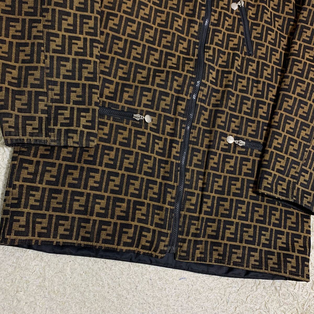 Bibian 比比昂- 美品フェンディ【希少モデル】FENDI ジャケット Bibian 比比昂- 美品フェンディ【希少モデル】FENDI ジャケット