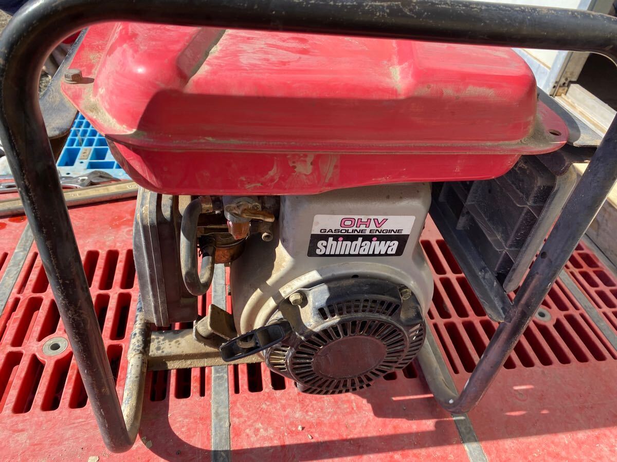 実動 発電機 新ダイワ EGR24 ガソリン 100V 屋台 DIY 非常用 実動 発電機 新ダイワ EGR24 ガソリン 100V 屋台 DIY 非常用