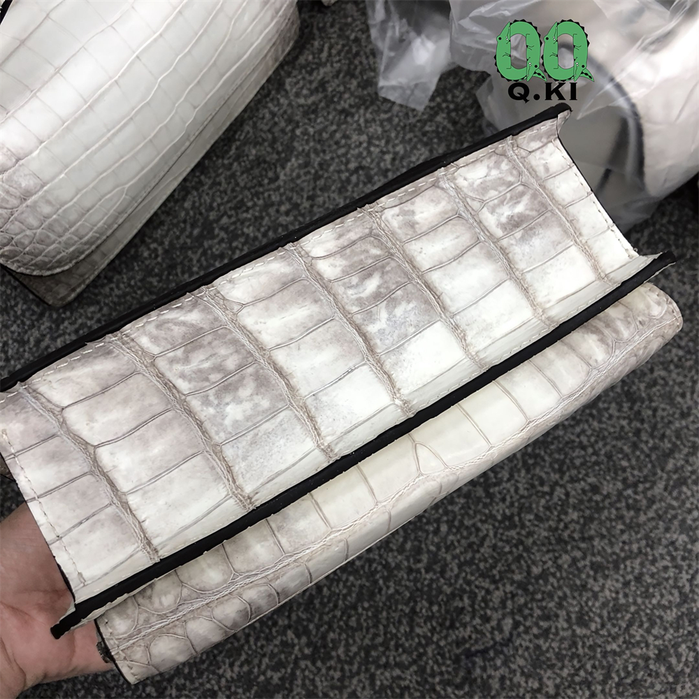 希少 ヒマラヤホワイト クロコダイル ワニ革本物 腹革 2way斜め 希少 ヒマラヤホワイト クロコダイル ワニ革本物 腹革 2way斜め
