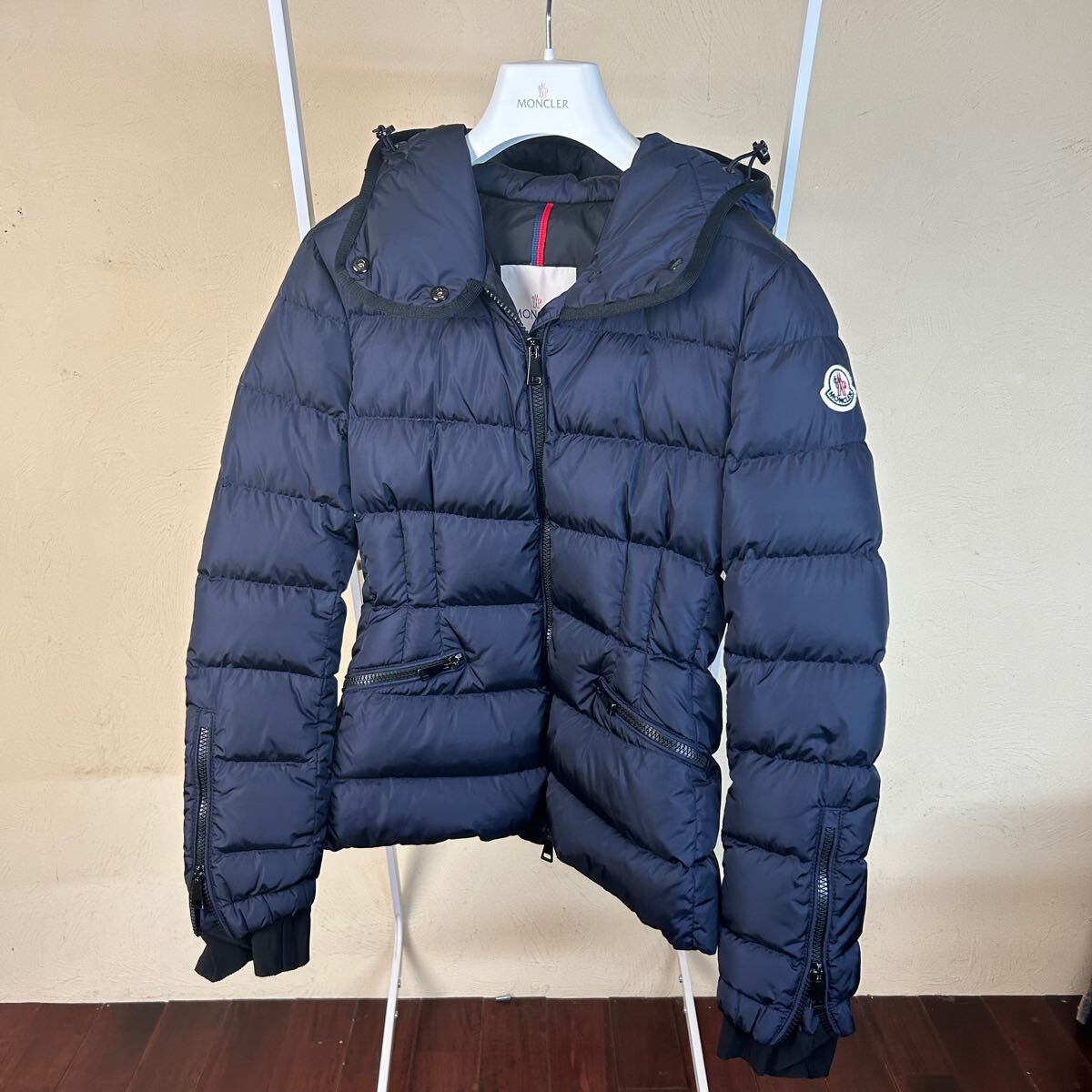 美品】【最安値】MONCLER モンクレール ダウンジャケット 美品】【最安値】MONCLER モンクレール ダウンジャケット