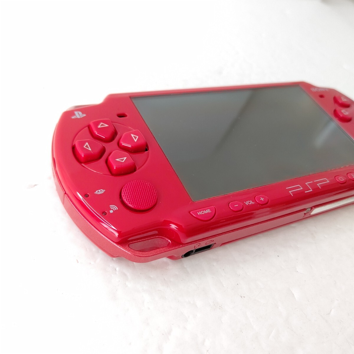 ソニー PSP2000 ディープレッド 美品 プレイステーション ソニー PSP2000 ディープレッド 美品 プレイステーション