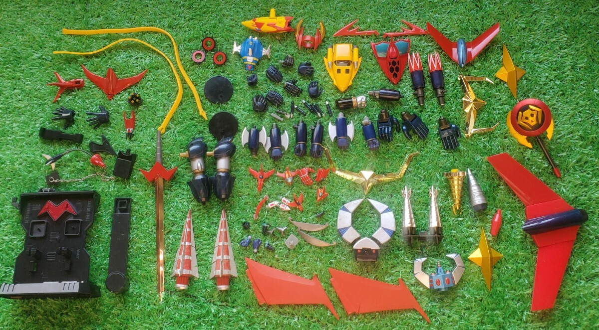 大量　パーツ　マジンガー　ライディーン　ゲッターロボ　など　超合金　パーツ　パーツ取り　 フィギュア　武器　翼　レトロ　
