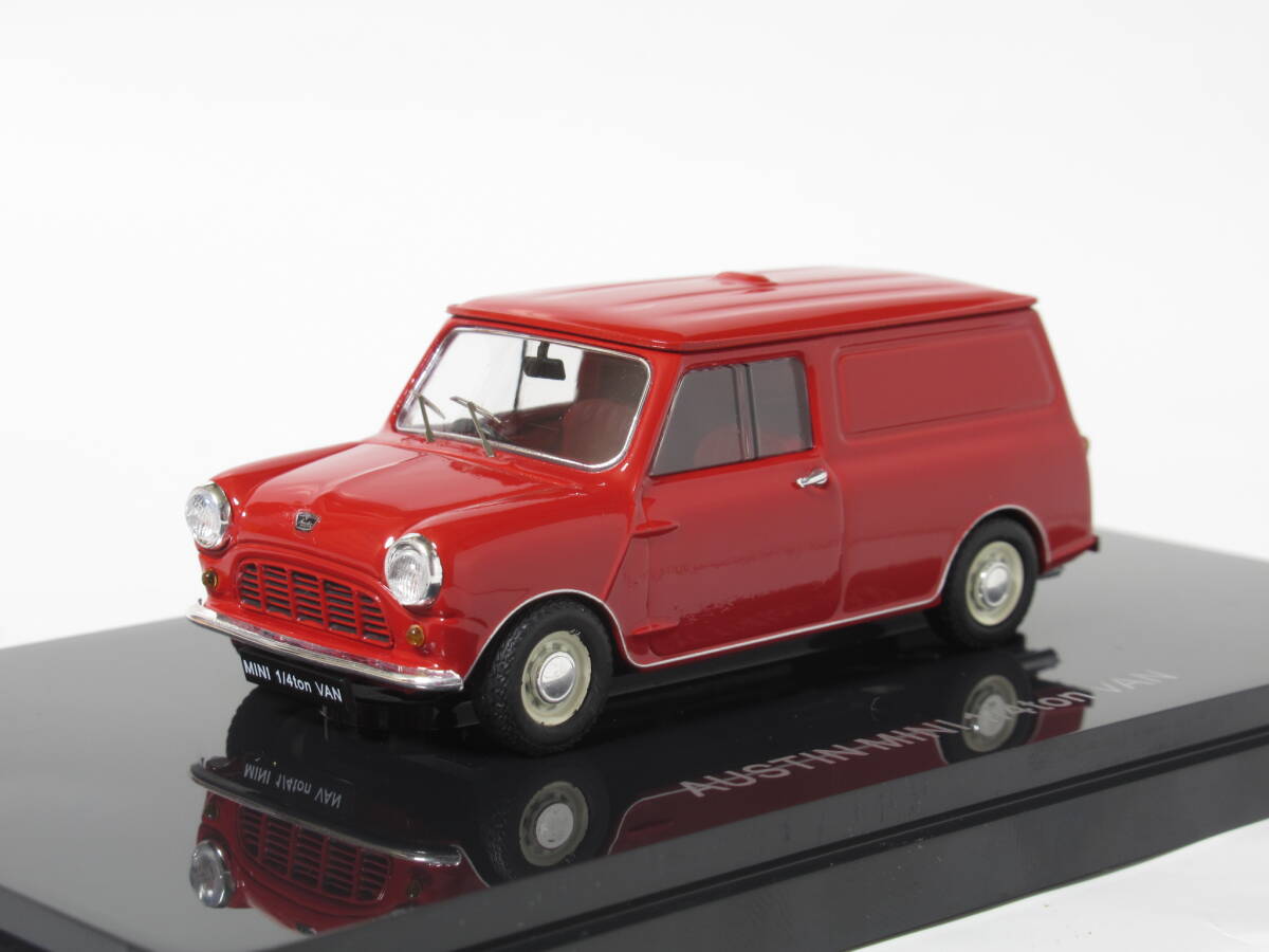 1/43 オースチン ミニ 1/4 トン バン レッド