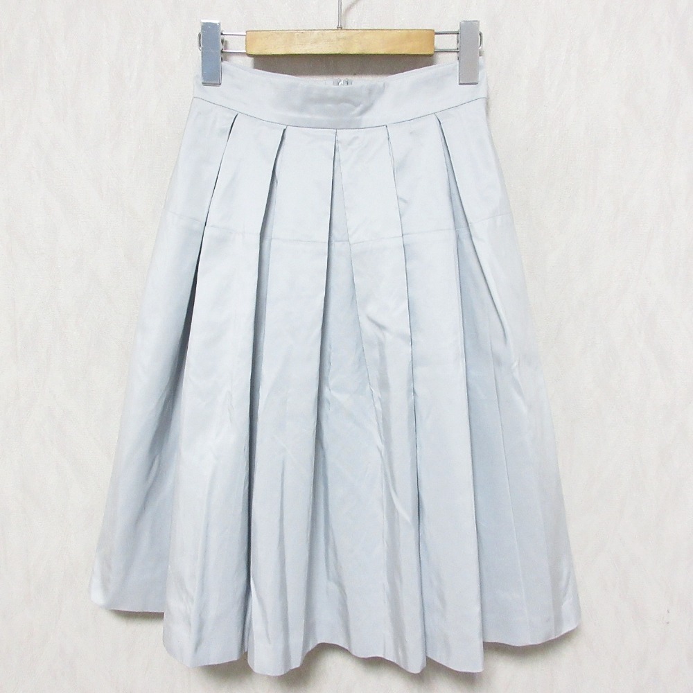 美品 FOXEY フォクシー Silk Skirt シルク100％ ひざ丈 ミディ丈 プリーツスカート 38129 38 ブルーグレー系