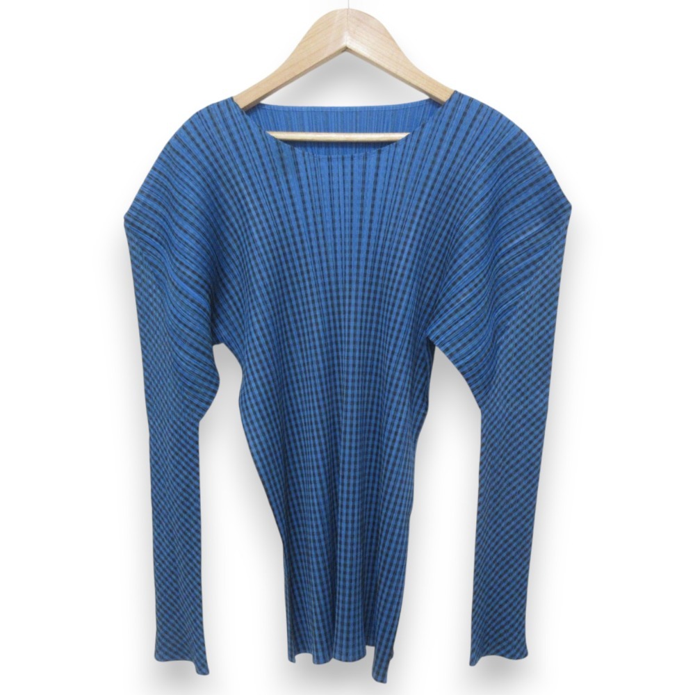 美品♥️プリーツプリーズ ISSEY MIYAKE カットソー 美品♥️プリーツプリーズ ISSEY MIYAKE カットソー