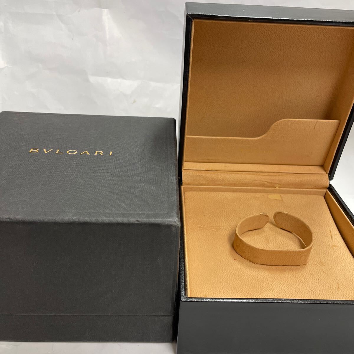ブルガリ BVLGARI ウォッチケース ボックス BOX 空箱　時計用　化粧箱　空き箱