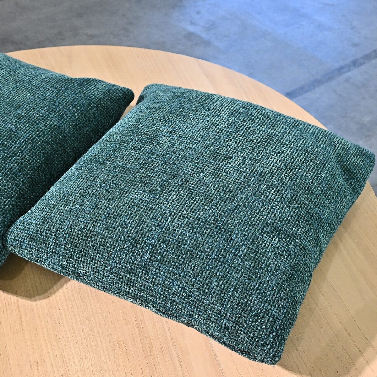 arflex イタリア製 13万 Molteni&C クッション2点セット arflex イタリア製 13万 Molteni&C クッション2点セット