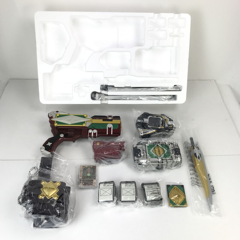 9273円 FUZ 【中古美品】 仮面ライダーブレイド CSM/ギャレン 9273円 FUZ 【中古美品】 仮面ライダーブレイド CSM/ギャレン