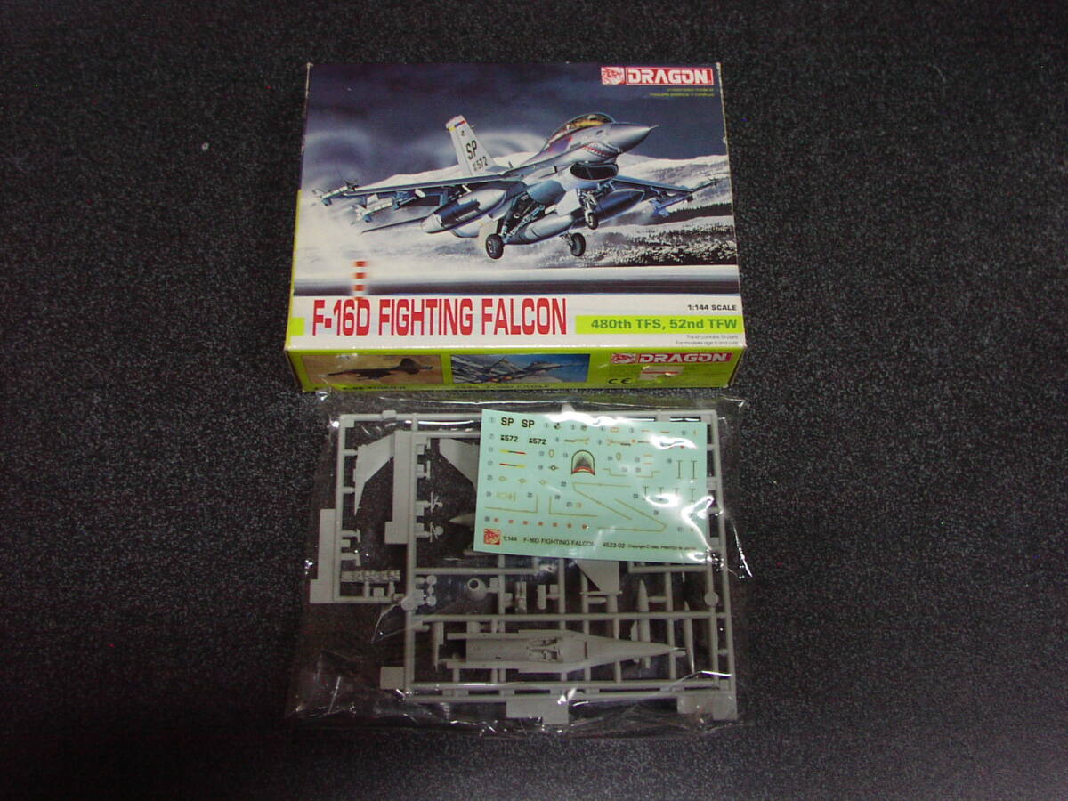 DRAGON 1/144 F-16D ファイティングファルコン プラモデル DRAGON 1/144 F-16D ファイティングファルコン プラモデル