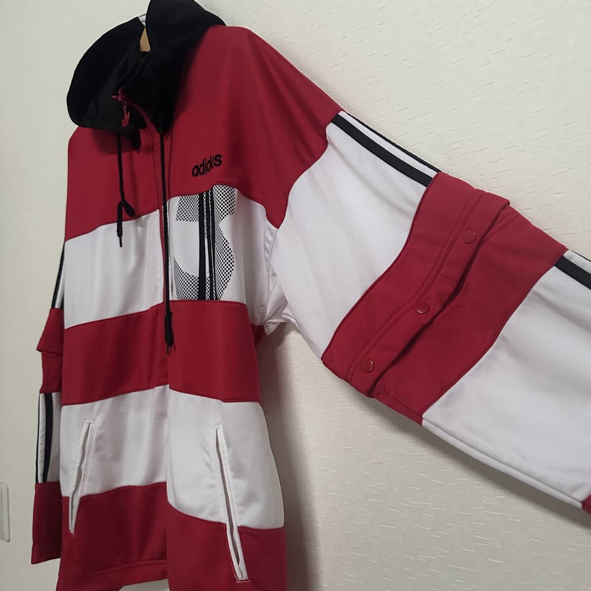 希少 90's adidas トラックジャケット US Sサイズ トレフォイル 希少 90's adidas トラックジャケット US Sサイズ トレフォイル