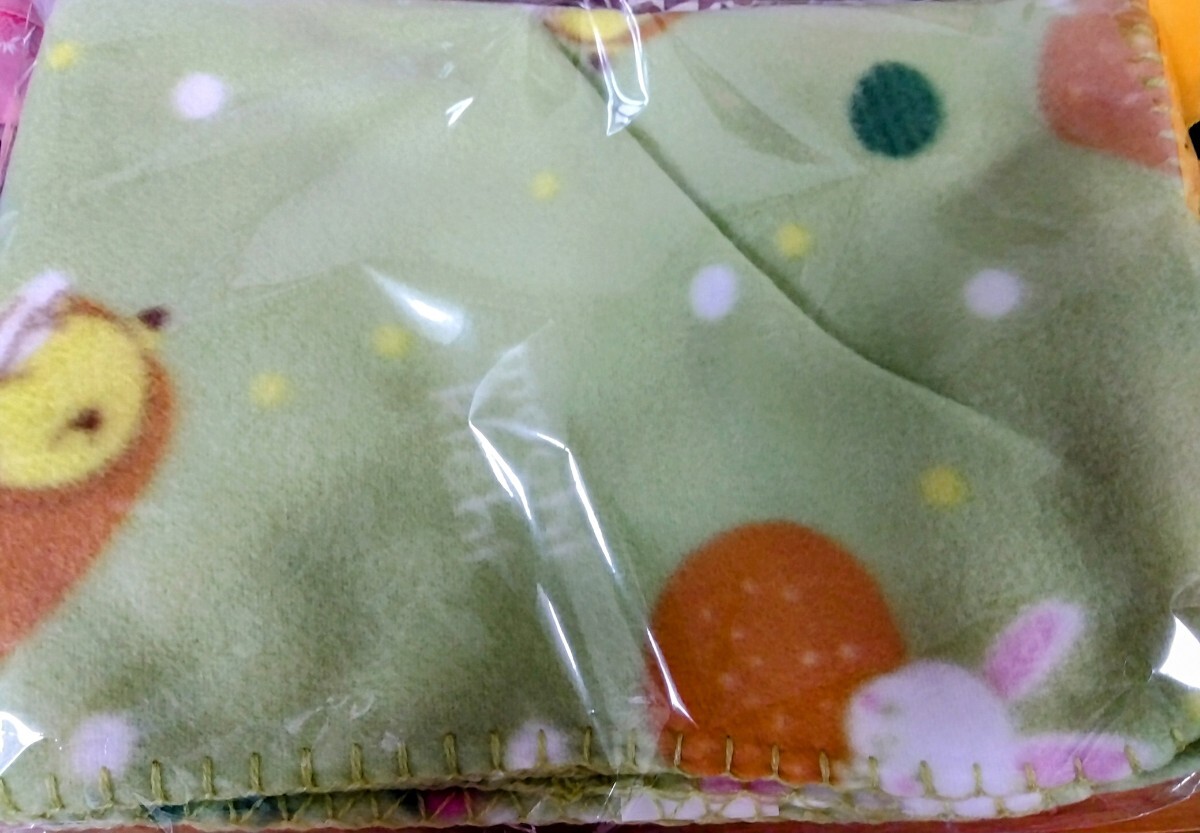  unopened * pretty!.... mochi . original blanket approximately 90×60cm illustration . cute! warm .. therefore .~! lap blanket daytime . also 