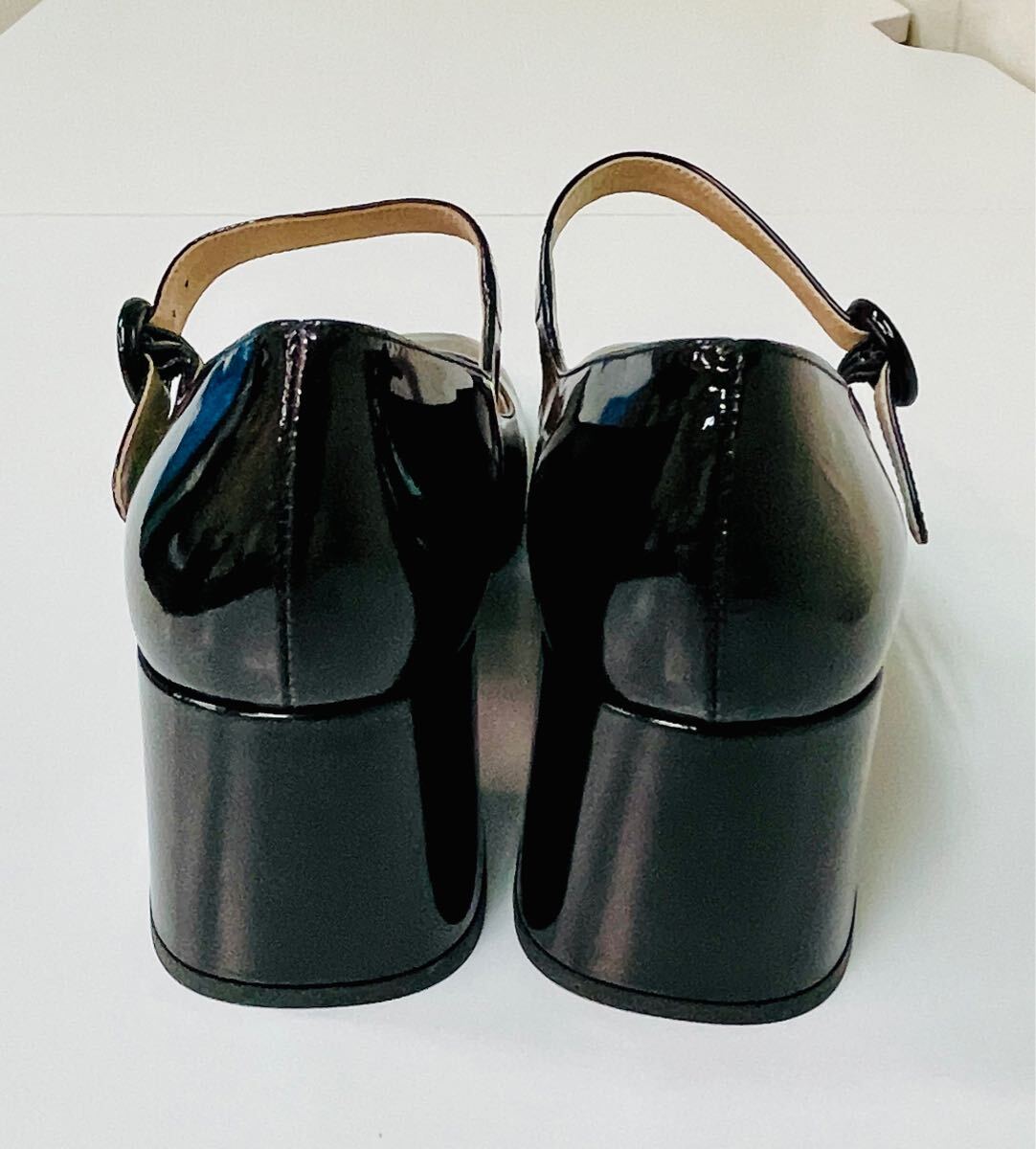 未使用 PRADA プラダ エナメル ストラップパンプス 36(23cm 未使用 PRADA プラダ エナメル ストラップパンプス 36(23cm