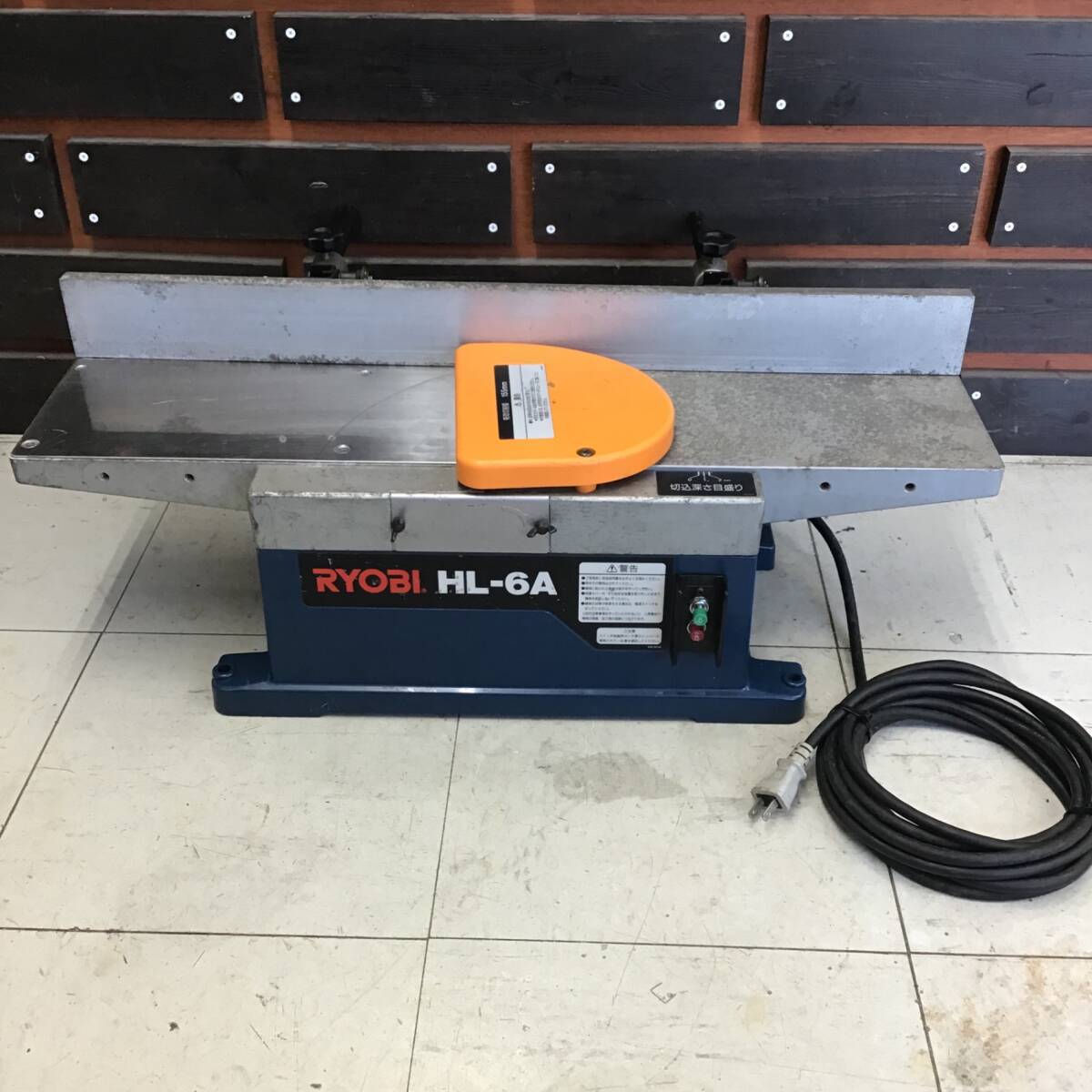 【現状品】 リョービ/RYOBI 小型手押カンナ HL-6A ■送料無料・代引き・店頭受取対応■