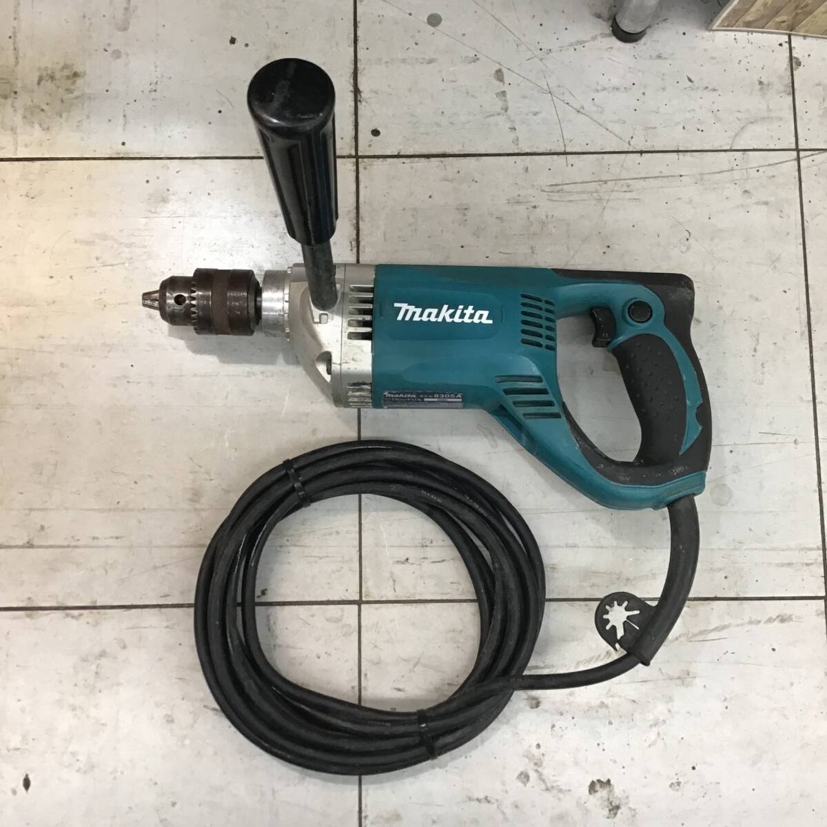 【中古品】 マキタ/makita 電気ドリル 6305A ブレーキ付 ■送料無料・代引き・店頭受取対応■