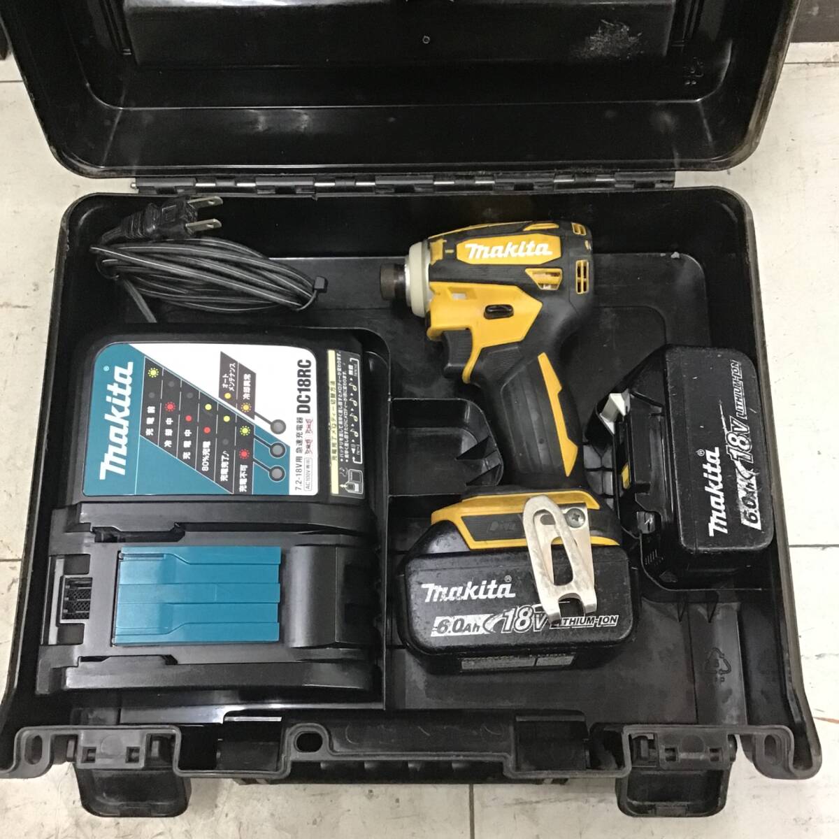 【中古品】 マキタ/makita コードレスインパクトドライバー・TD172DGXFY ■送料無料・代引き・店頭受取対応■