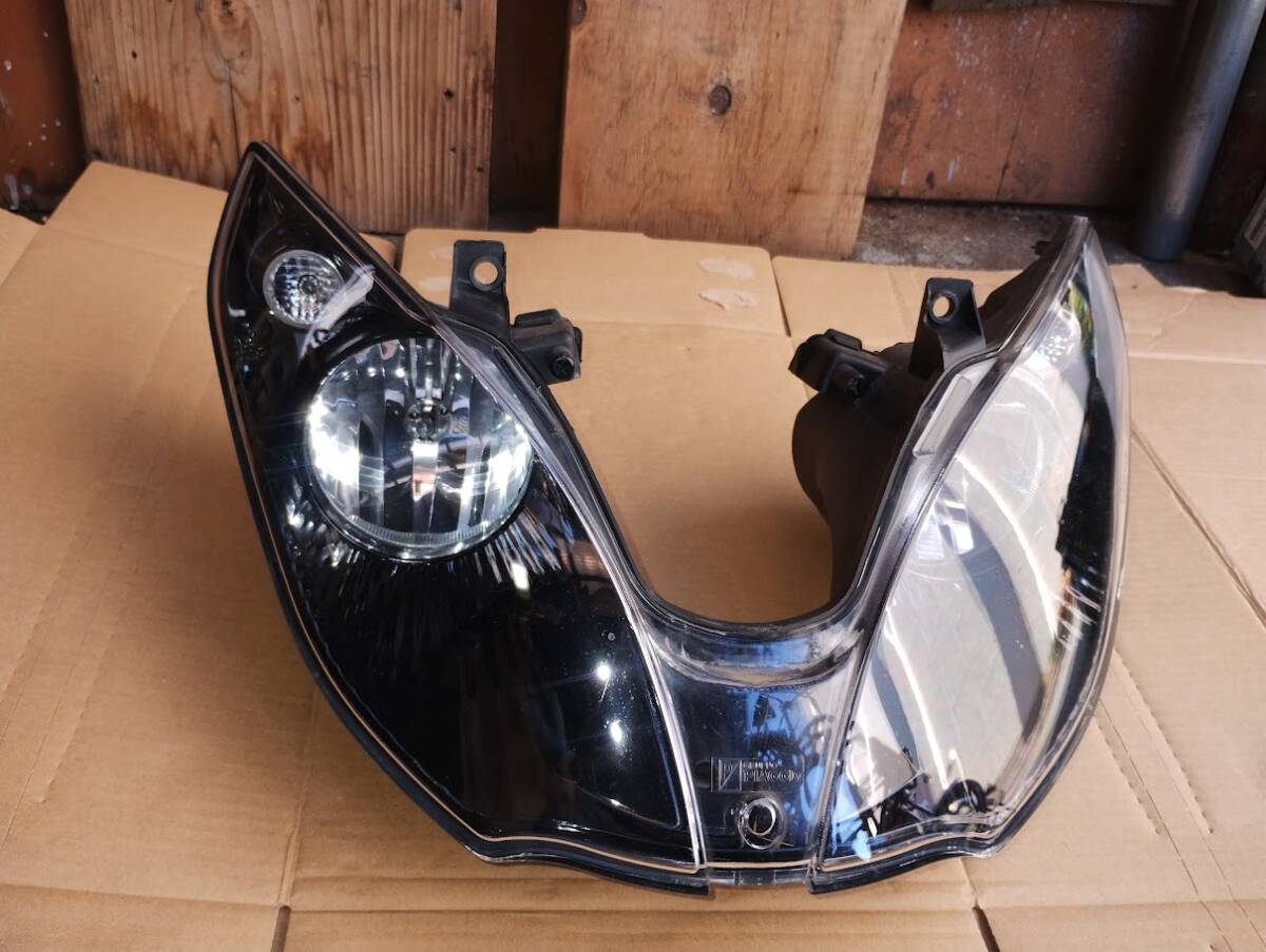 PIAGGIO・ピアジオMP3 250のヘッドライトです・・・川崎より