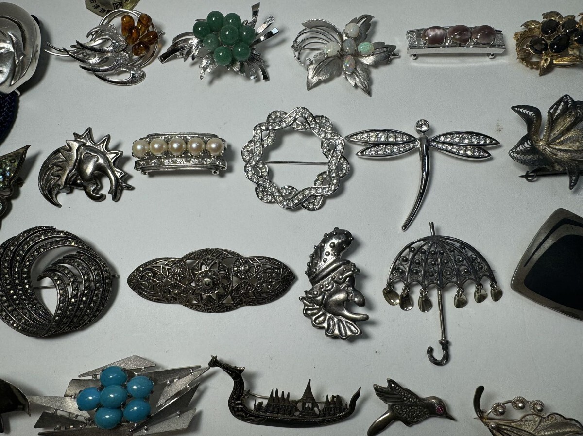 AS420 シルバーアクセサリー ブローチまとめ売り ループタイ AS420 シルバーアクセサリー ブローチまとめ売り ループタイ