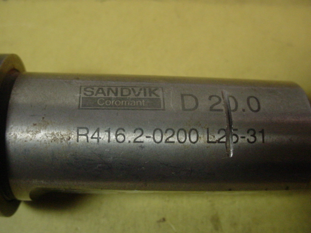 20Φ R416.2-0200L25-31 旧モデル チップ8個付 使用感中古品 20Φ R416.2-0200L25-31 旧モデル チップ8個付 使用感中古品