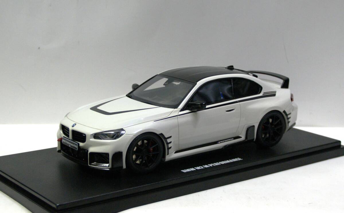 【GTスピリット】1/18 BMW M2 M パフォーマンス ホワイト のレジン製ミニカー （商品№ GTS476)