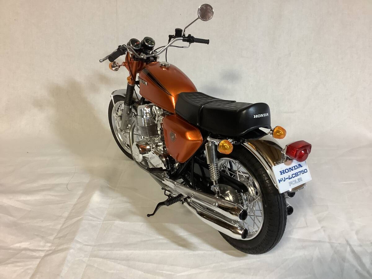タミヤ1/6ホンダHONDA CB750完成品 新旧2台 オレンジメタリック タミヤ1/6ホンダHONDA CB750完成品 新旧2台 オレンジメタリック