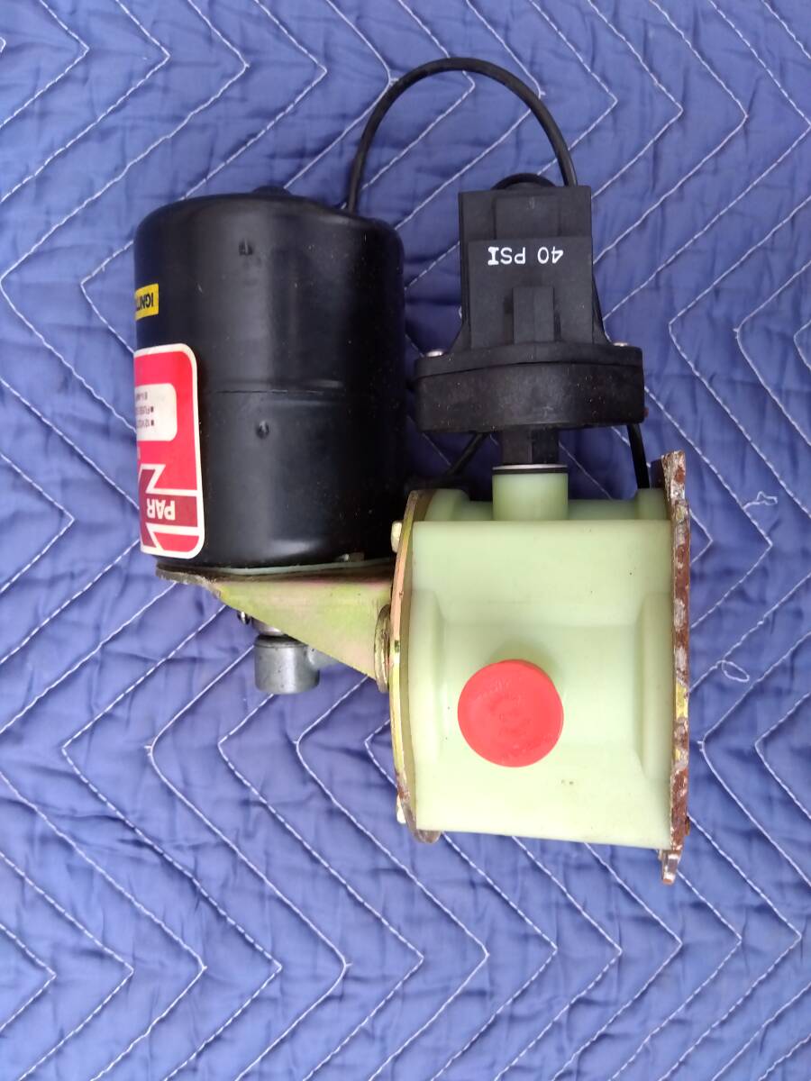 PAR Econoline SERIES DIAPHRAGM PUMPS 37215−10000 Bilge Pump PAR Econoline SERIES DIAPHRAGM PUMPS 37215−10000 Bilge Pump
