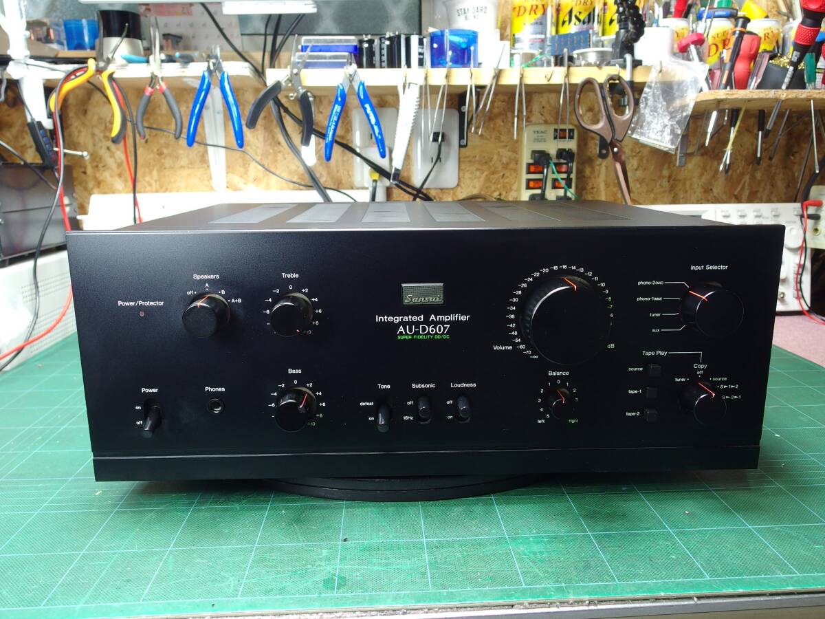 大流行中！ Yahoo!オークション - SANSUI サンスイ AU-D607 アンプ 中古 アンプ