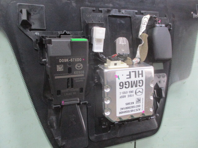 マツダ アテンザセダン XD LDA-GJ2AP 純正 フロントガラス グリーン G46F-63-900 ＊個(gè)人宅配送不可＊