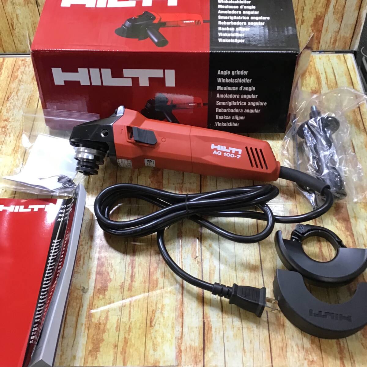 アルミ板 6x900x380 (厚x幅x長さ㍉) 保護シート付 工具、DIY用品 アルミ板 6x900x380 (厚x幅x長さ㍉) 保護シート付 工具、DIY用品