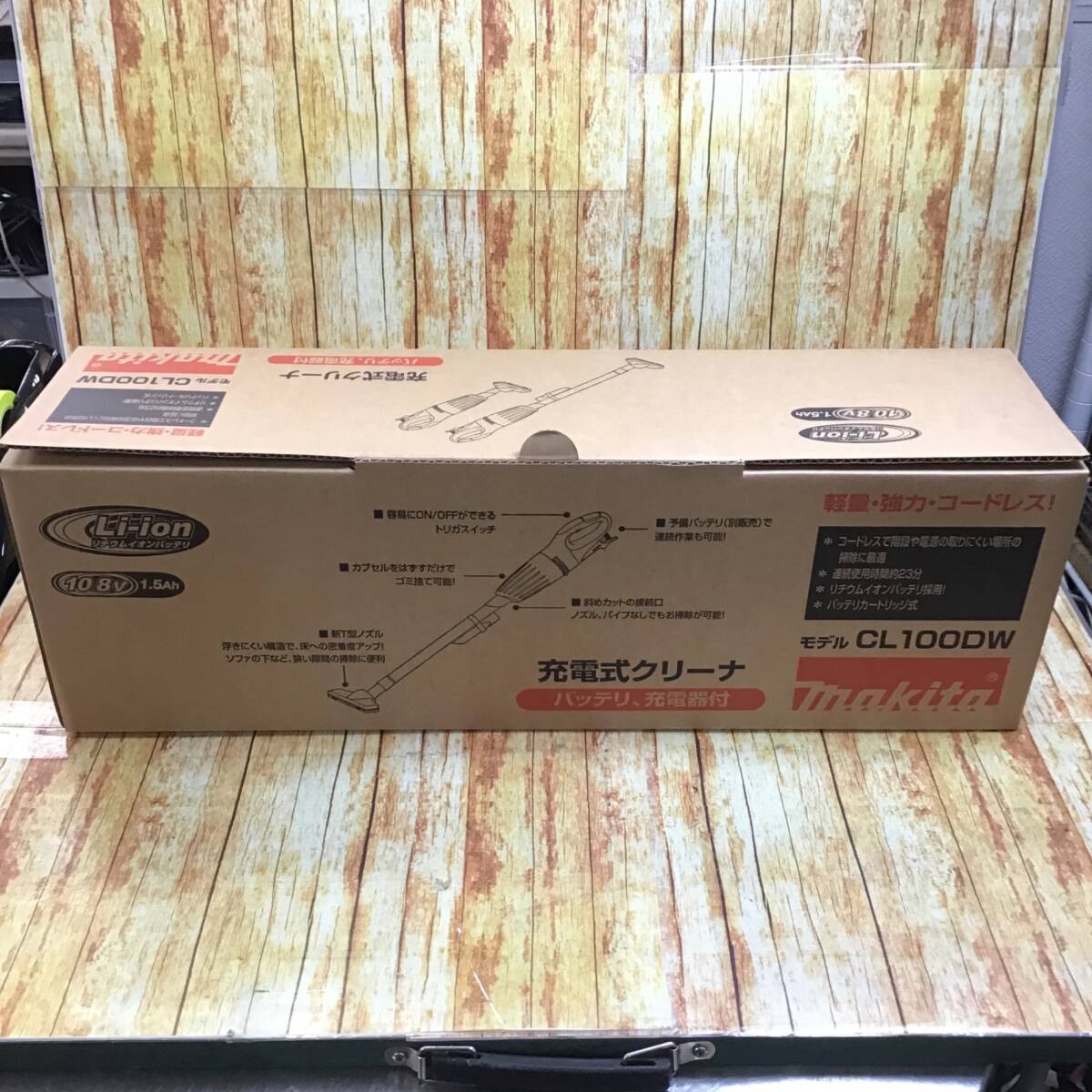 【未使用品】〇マキタ(makita) コードレスクリーナー CL100DW