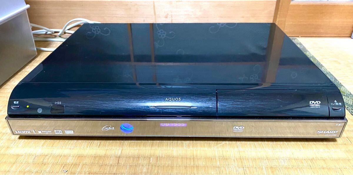 シャープDV-ACW55型デジタルDVDレコーダー　動作確認済　大容量HDD500GB 設定後すぐに使える状態　外観難ありの為、格安で