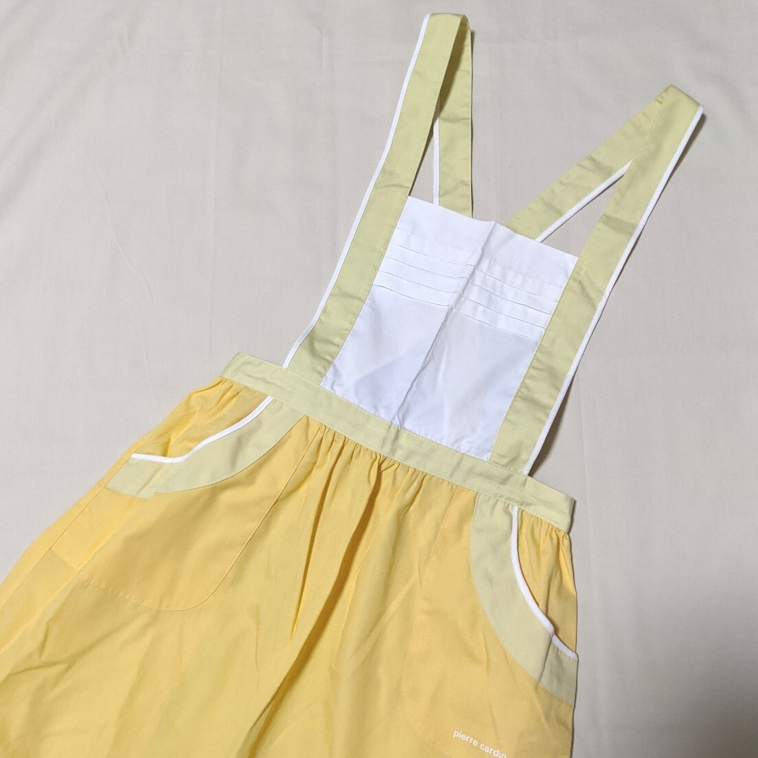 ☆PK7 pierre cardin ピエールカルダン レディース エプロン 前掛け 黄色 山吹色 オレンジ 家事 キッチン