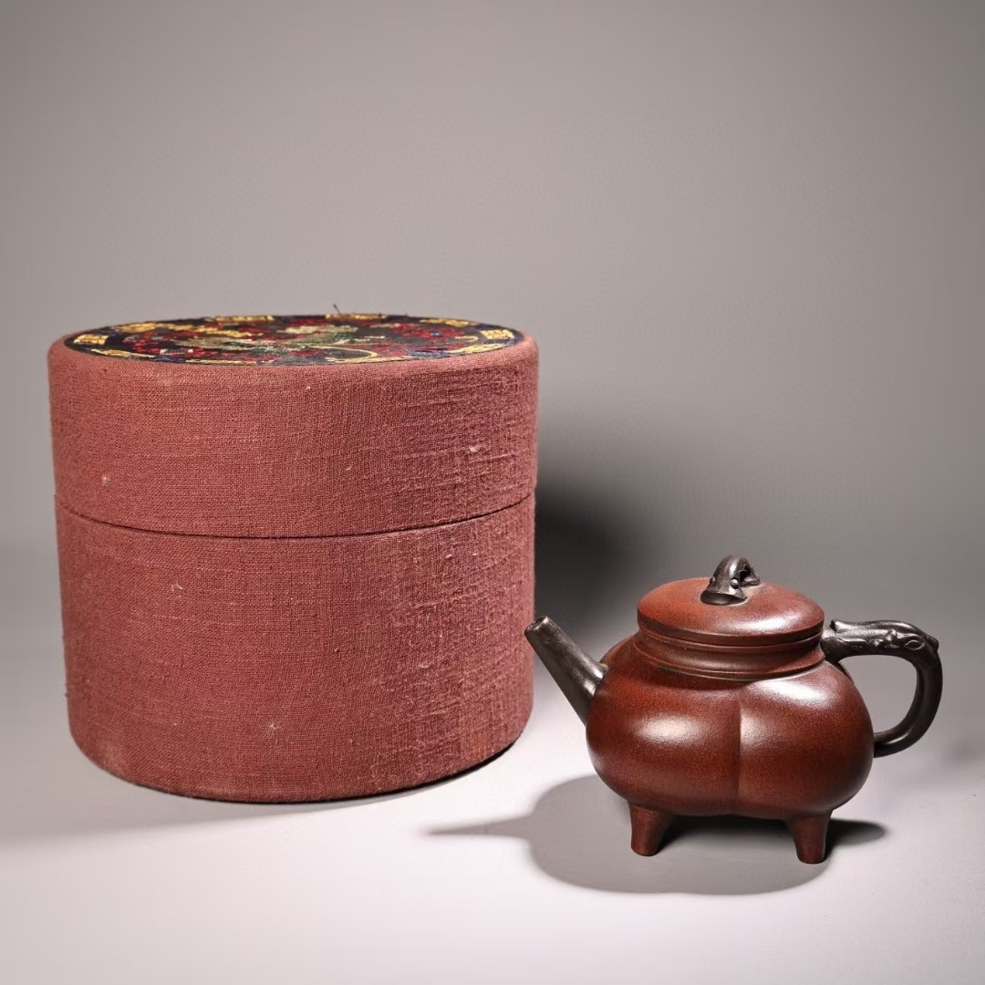 【聚寶齋*紫砂製*赤泥紫砂壺】 茶壺 茶道具 稀少珍品 中国時代美術 xz0290