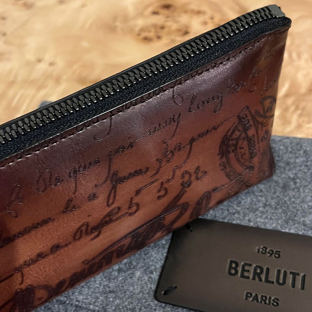 未使用 Berluti ベルルッティ カリグラフィ レザー ペンケース 未使用 Berluti ベルルッティ カリグラフィ レザー ペンケース