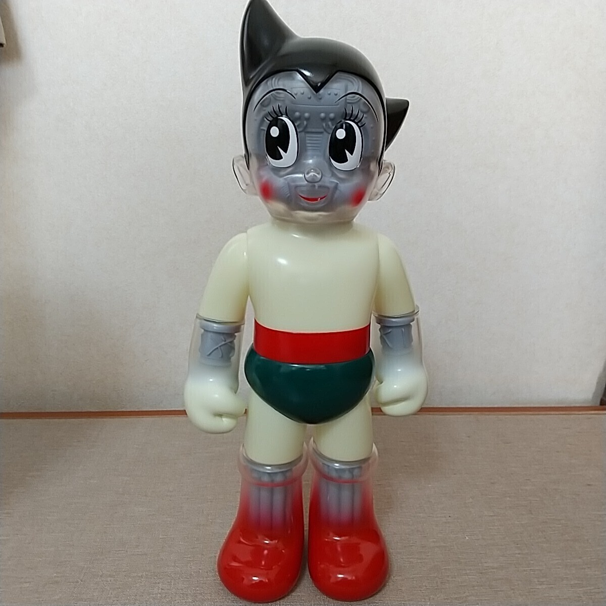 鉄腕 アトム/ビッグ ソフビ 蓄光/フィギュア SECRETBASE(鉄腕 鉄腕 アトム/ビッグ ソフビ 蓄光/フィギュア SECRETBASE(鉄腕