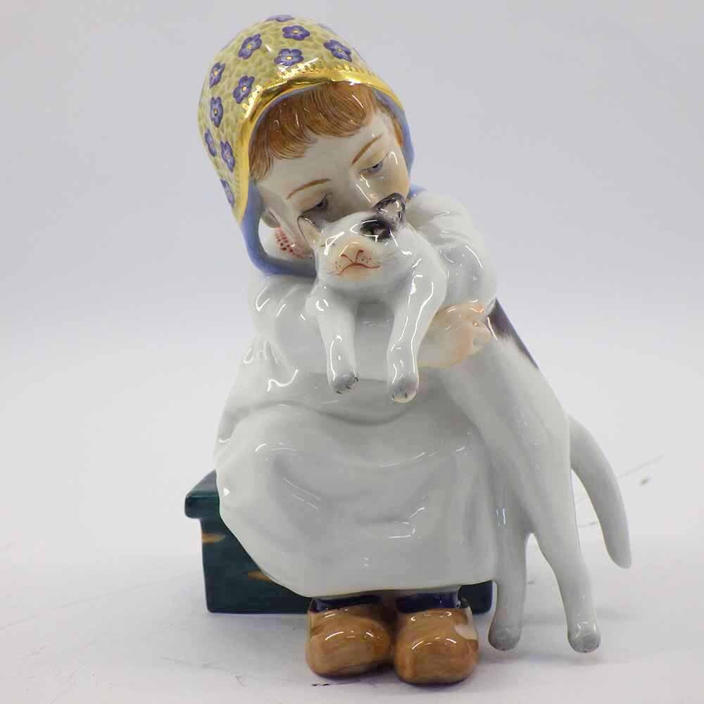 Meissen マイセン ヘンチェルの子どもシリーズ「ネコを抱く