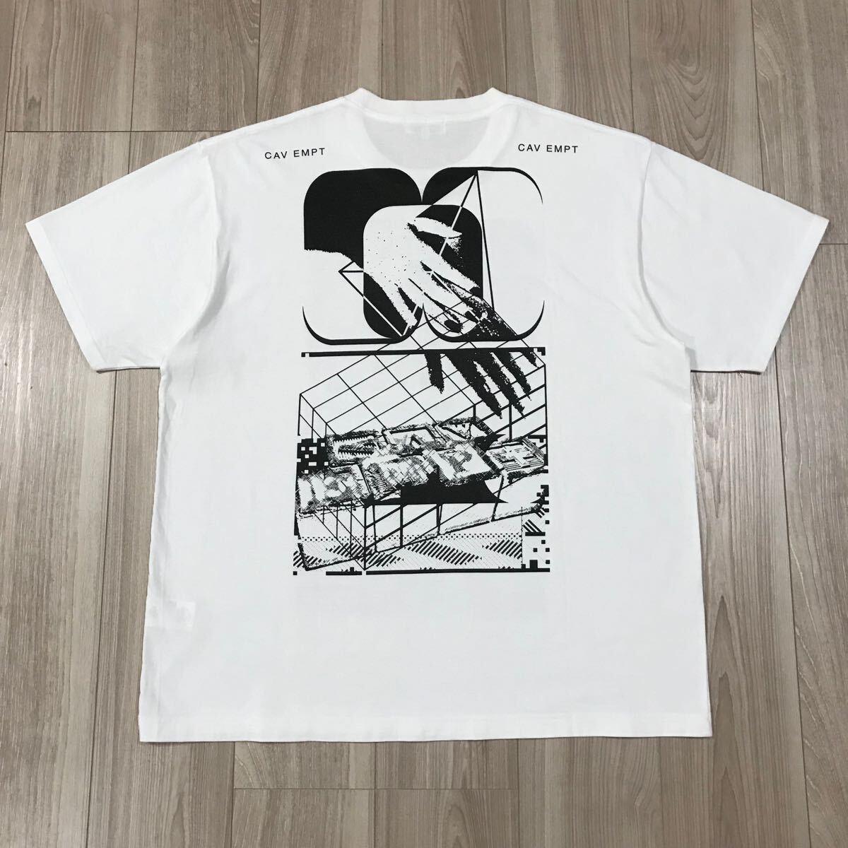C E CAVEMPT XL white black big made in japanシーイー C E CAVEMPT XL white black big made in japanシーイー