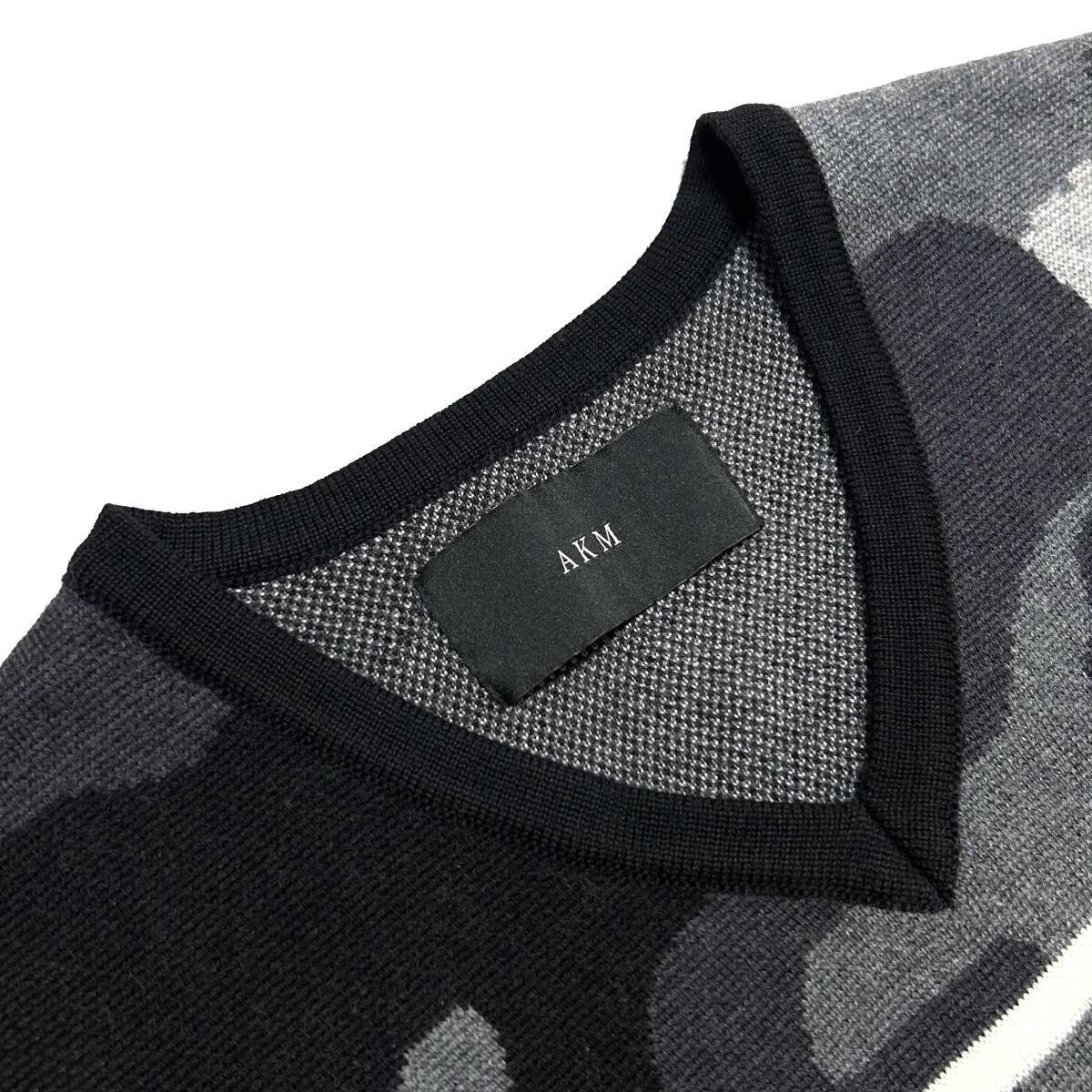 定価4.1萬(wàn) AKM ZEGNA BARUFFA社 CASHWOOL BORDER CAMO V NECK KNIT Mサイズ キャッシュウールボーダーカモVネックニット wjk 1piu