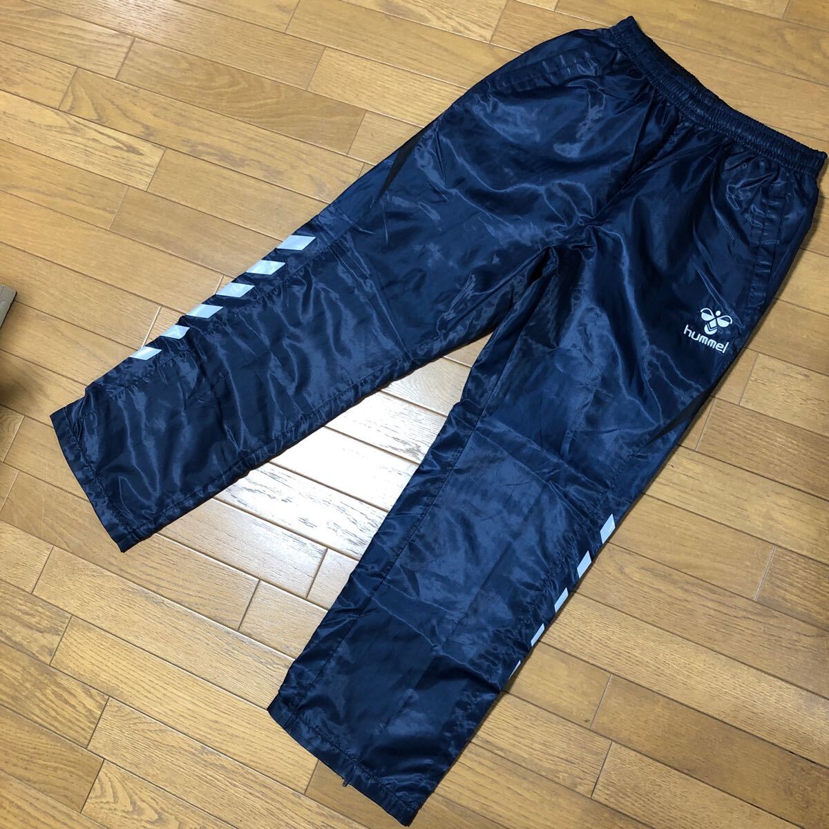 未使用 hummel ヒュンメル ウィンドブレーカー上下セット サイズ 未使用 hummel ヒュンメル ウィンドブレーカー上下セット サイズ
