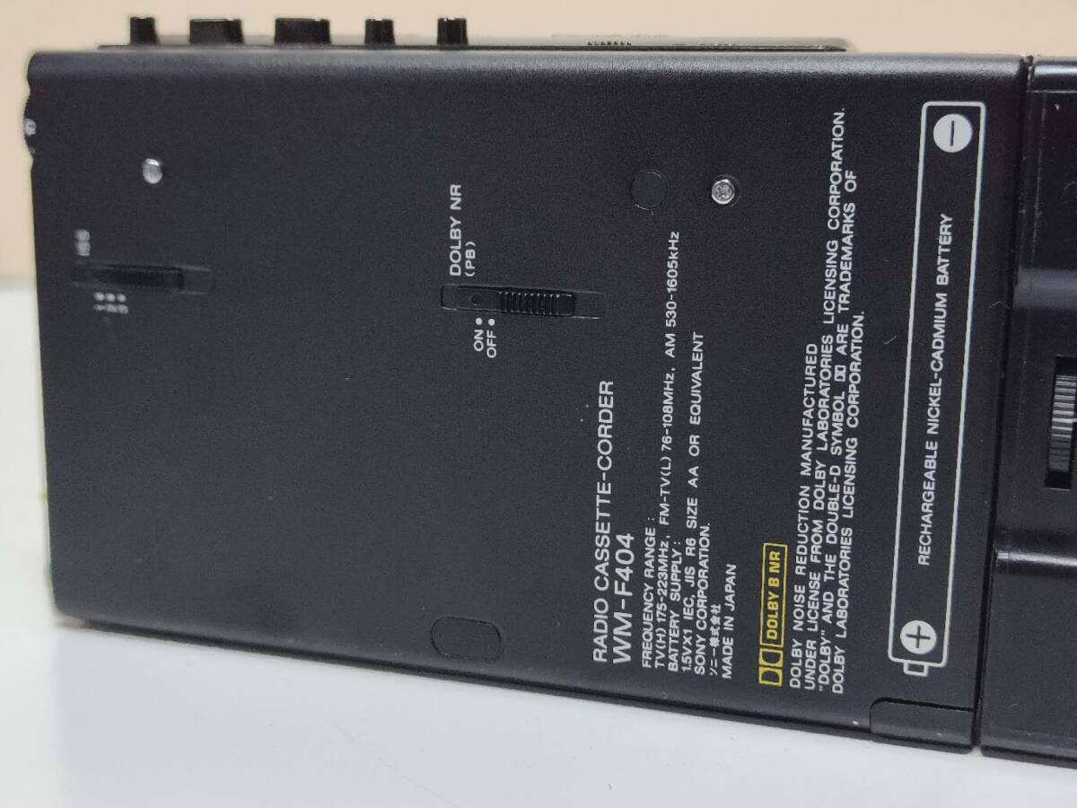 SONY WALKMAN FM/AM 録再機 カセットウォークマン WM-F404 BLACK SONY WALKMAN FM/AM 録再機 カセットウォークマン WM-F404 BLACK