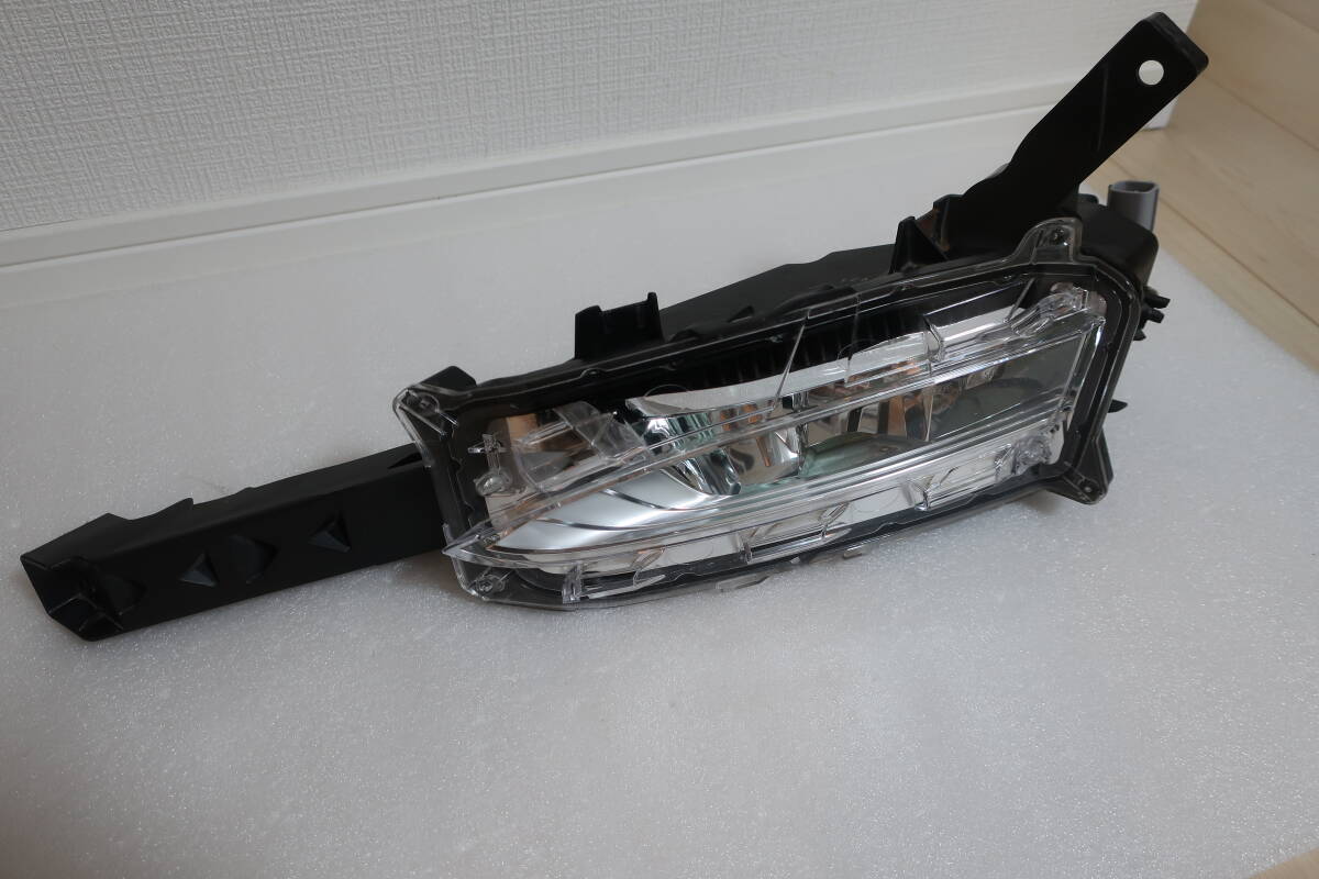 レクサス NX AGZ10 AYZ10 左 LED フォグランプ ユニット KOITO レクサス NX AGZ10 AYZ10 左 LED フォグランプ ユニット KOITO