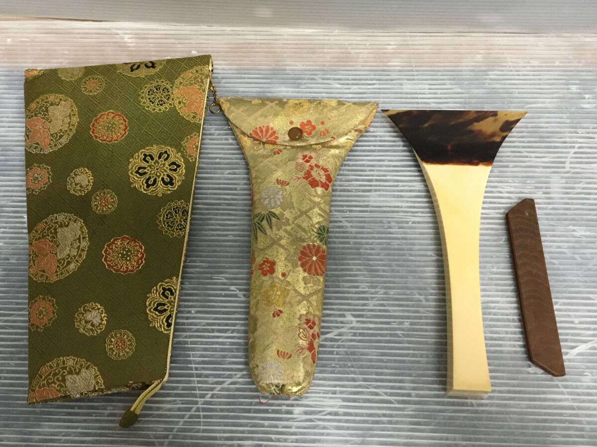 □ C049 □ 三味線 撥 バチ 鼈甲 べっ甲 開き12cm 重さ185.8g 長さ