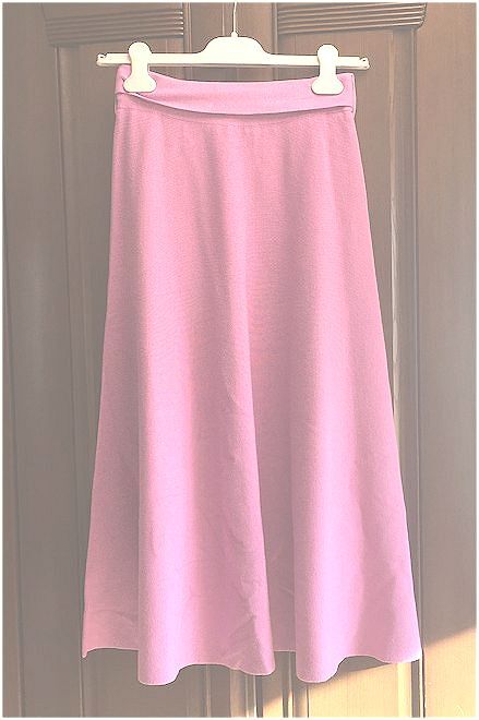 最終価格★KUMIKYOKU 組曲?オンワード★ニット?フレア?ロング?スカート?里地付き?ピンク?サイズ2?M相當(dāng)（ウエスト62～66）★美品