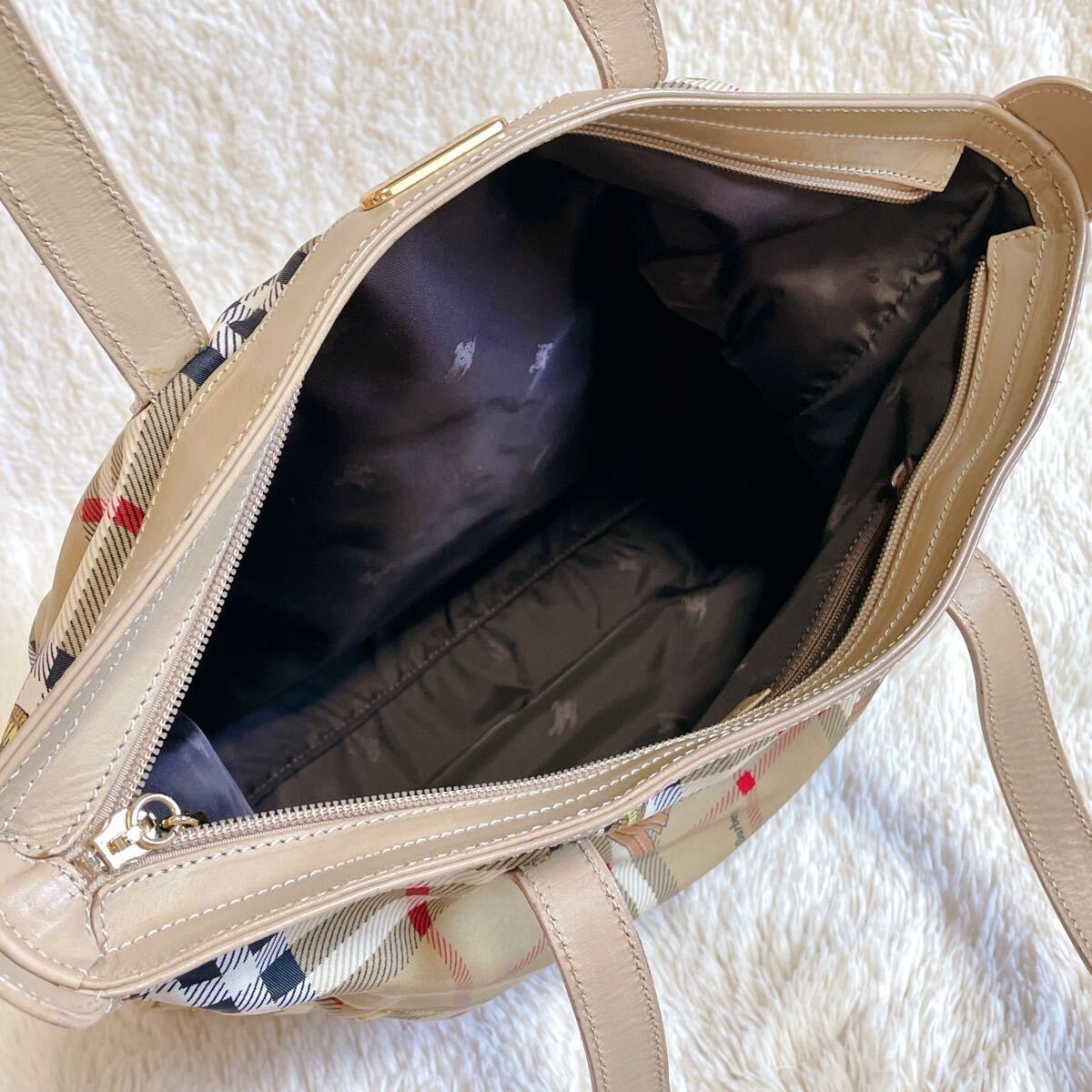激レア 美品 BURBERRY タッセル柄 ノバチェック 肩がけ トート 激レア 美品 BURBERRY タッセル柄 ノバチェック 肩がけ トート