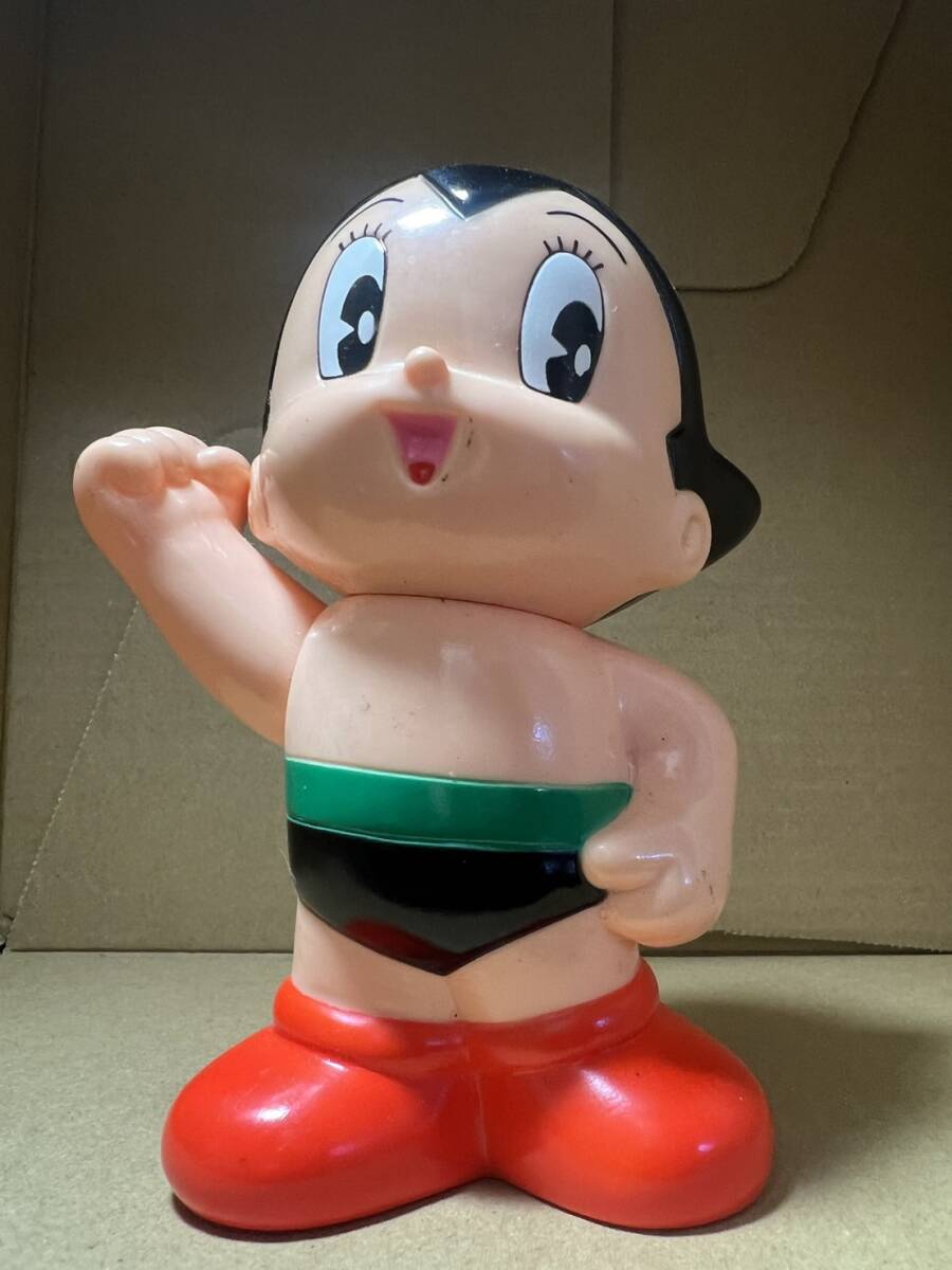 近畿銀行 鉄腕アトム ソフビ 貯金箱(ソフビ)｜売買された